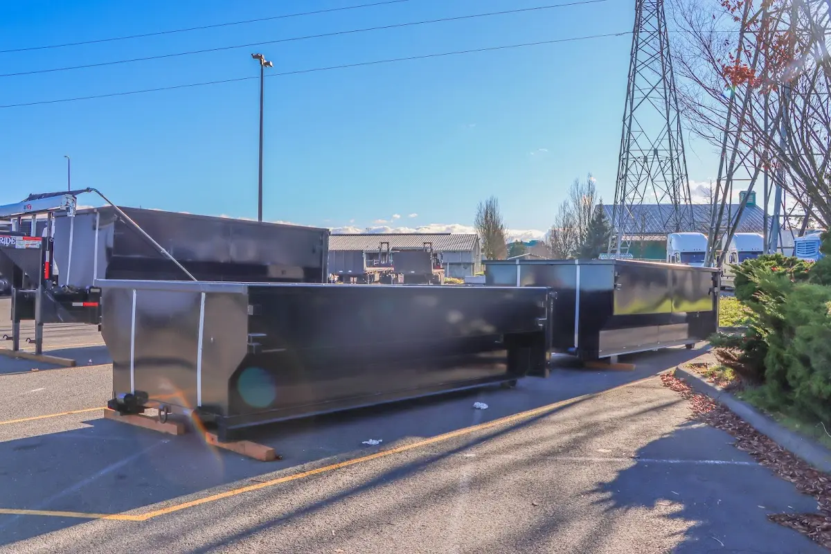 Professional dumpster rental and junk removal service in Holden Lakes